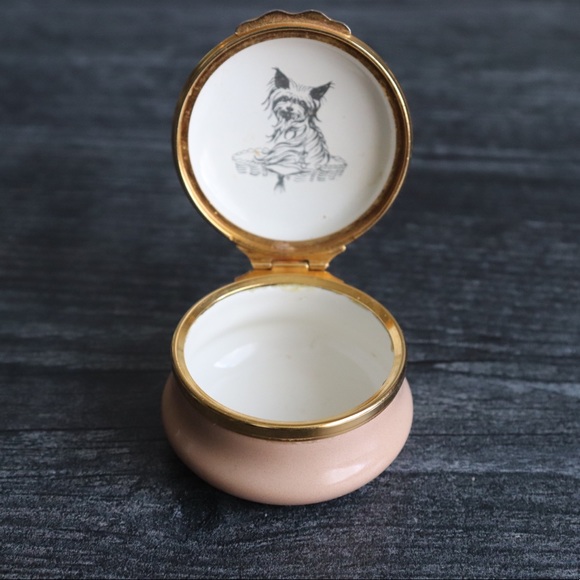 Bilston and Battersea Yorkie English Enamel Trinket Box - Picture 8 of 13